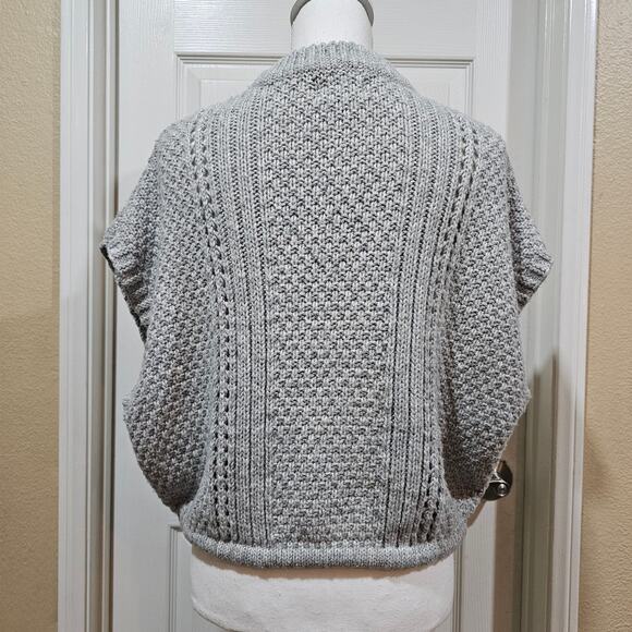 Universal Thread Cable Knit Poncho Sweater Small (Oversized Fit) - Picture 4 of 5